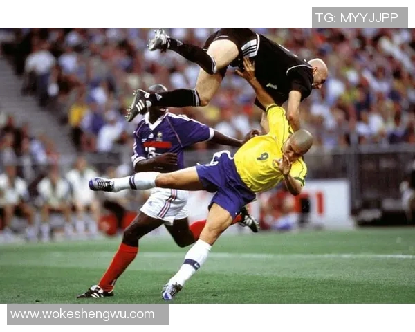 足球黄金一代球星回顾 1998年世界杯的传奇与辉煌 足球黄金一代球星回顾 1998年世界杯的传奇与辉煌